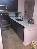 Best Deal 2BR Modern Beachfront Ocean Drive Wifi