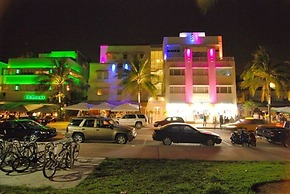 Best Deal 2BR Modern Beachfront Ocean Drive Wifi