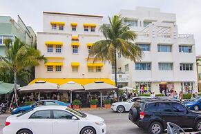 Best Deal 2BR Modern Beachfront Ocean Drive Wifi