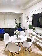 Best Deal 2BR Modern Beachfront Ocean Drive Wifi