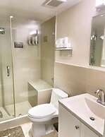 Best Deal 2BR Modern Beachfront Ocean Drive Wifi