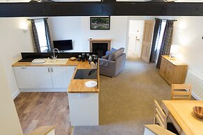 Characterful Couples Getaway in a Country Estate