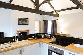 Characterful Couples Getaway in a Country Estate