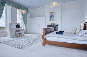 Rumwell Park - 8 Bedroom Manor House- Taunton