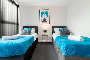 Modern Townhouse Close to Birmingham City Centre