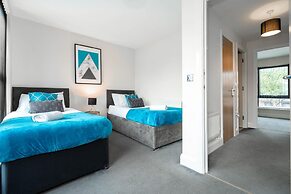 Modern Townhouse Close to Birmingham City Centre