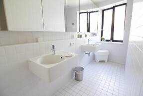 Brussels - Louise Stephanie IV D