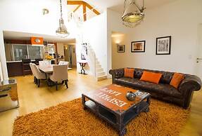 Brussels - Louise Stephanie IV D