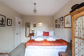 Charming Chiswick Home