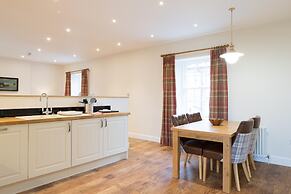 Stylish Apartment With Magnificent Views of The Netherby Estate