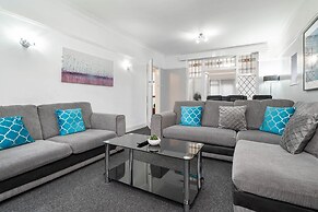 Family Home With Garden in Prime Birmingham Location