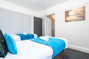 Family Home With Garden in Prime Birmingham Location