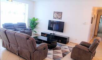 Nyali Mall Apartments by CHH