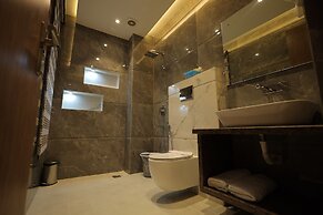 Hotel Taj Crown Plaza