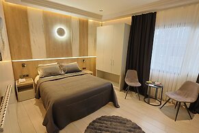 Lavender Airport Hotel