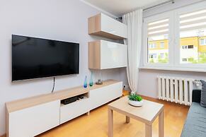 Cozy Apartament Redłowo by Renters