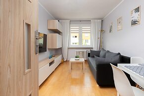 Cozy Apartament Redłowo by Renters