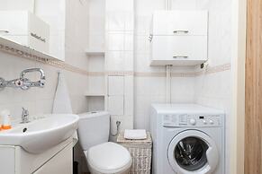 Cozy Apartament Redłowo by Renters