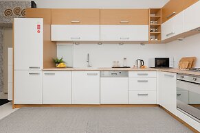 Centre Apartment Sniadeckich by Renters
