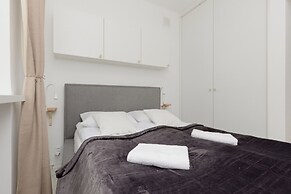 Centre Apartment Sniadeckich by Renters