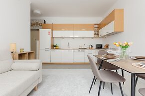 Centre Apartment Sniadeckich by Renters