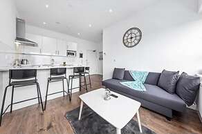 Captivating 1-bed Apartment 15 min to Londonbridge