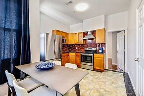 Retreat in a Stylish 2BD Apartment in the Heart of the City