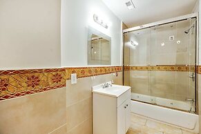 Retreat in a Stylish 2BD Apartment in the Heart of the City