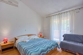 Apartment 50 Meters From Sea in Pasman A3