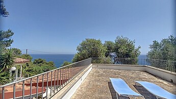 Dis004 in Marittima With 4 Bedrooms and 3 Bathrooms