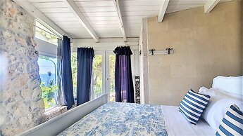 Dis004 in Marittima With 4 Bedrooms and 3 Bathrooms