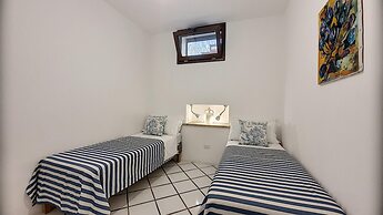 Dis004 in Marittima With 4 Bedrooms and 3 Bathrooms