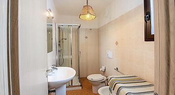 Sal032 in Salve With 3 Bedrooms and 2 Bathrooms