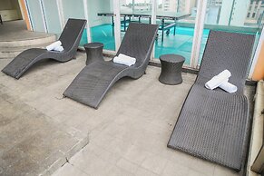 Pacific Bay Grand Suites