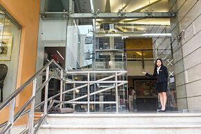 Pacific Bay Grand Suites