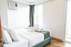 Pacific Bay Grand Suites