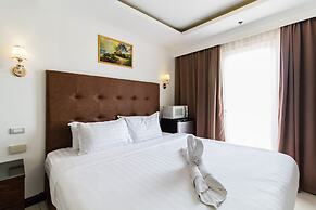 Pacific Bay Grand Suites