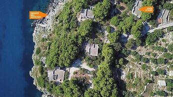 Cst002d in Castro With 5 Bedrooms and 4 Bathrooms