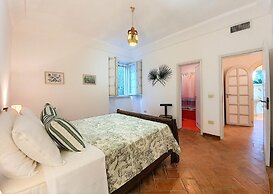 Cst002d in Castro With 5 Bedrooms and 4 Bathrooms