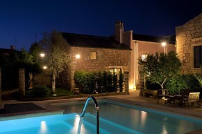 Pat016 in Pat With 8 Bedrooms and 8 Bathrooms