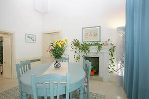 Pat016 in Pat With 8 Bedrooms and 8 Bathrooms