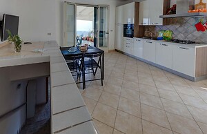 And001 in Andrano With 4 Bedrooms and 2 Bathrooms