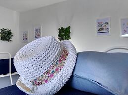 And001 in Andrano With 4 Bedrooms and 2 Bathrooms