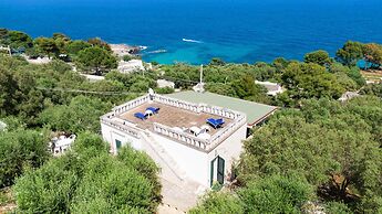 And001 in Andrano With 4 Bedrooms and 2 Bathrooms