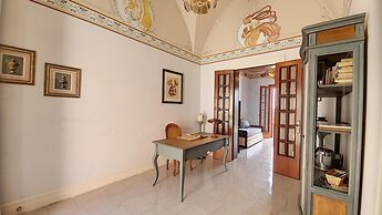Cst004 in Castro With 3 Bedrooms and 2 Bathrooms