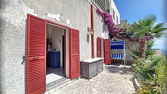 Cst004 in Castro With 3 Bedrooms and 2 Bathrooms