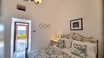 Cst004 in Castro With 3 Bedrooms and 2 Bathrooms