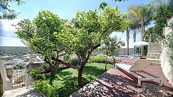 Cst004 in Castro With 3 Bedrooms and 2 Bathrooms