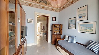 Cst004 in Castro With 3 Bedrooms and 2 Bathrooms