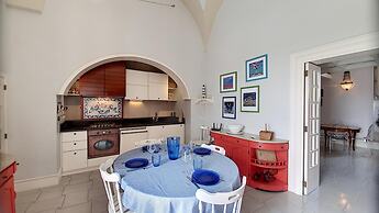 Cst004 in Castro With 3 Bedrooms and 2 Bathrooms